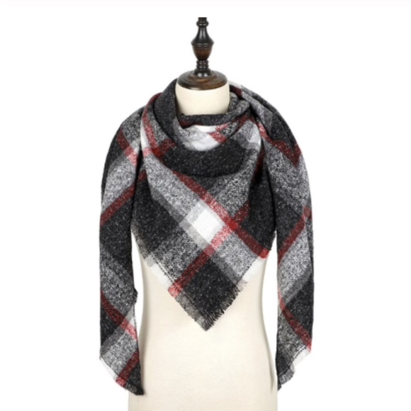 NWT Plaid Blanket Scarf Wrap - Picture 2 of 4